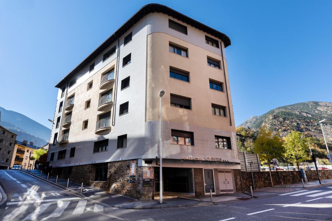 Aparthotel Iceberg サン・フリア・デ・ロリア エクステリア 写真