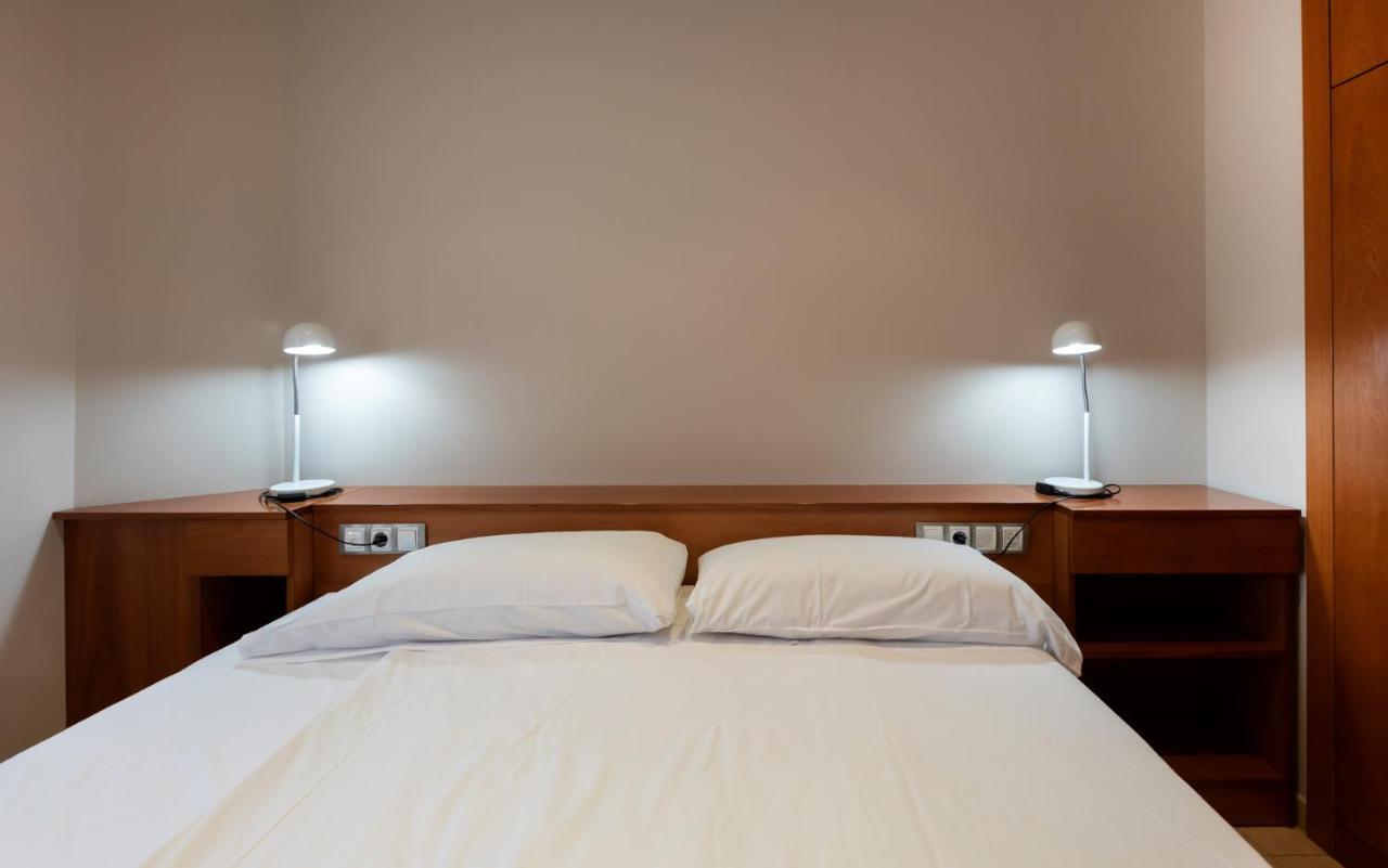 Aparthotel Iceberg サン・フリア・デ・ロリア エクステリア 写真